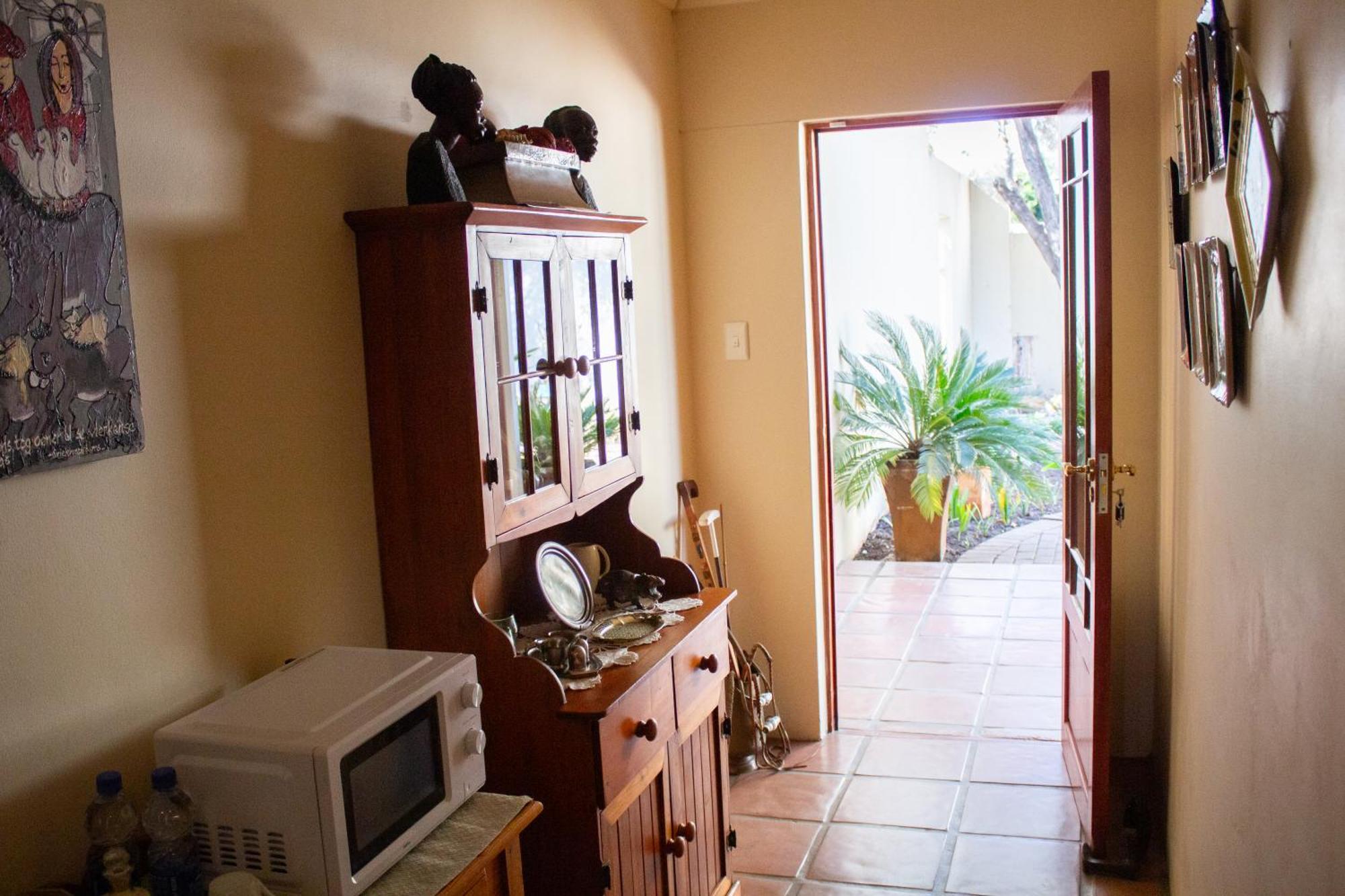 De Oude Yotclub Bed & Breakfast Oudtshoorn Room photo