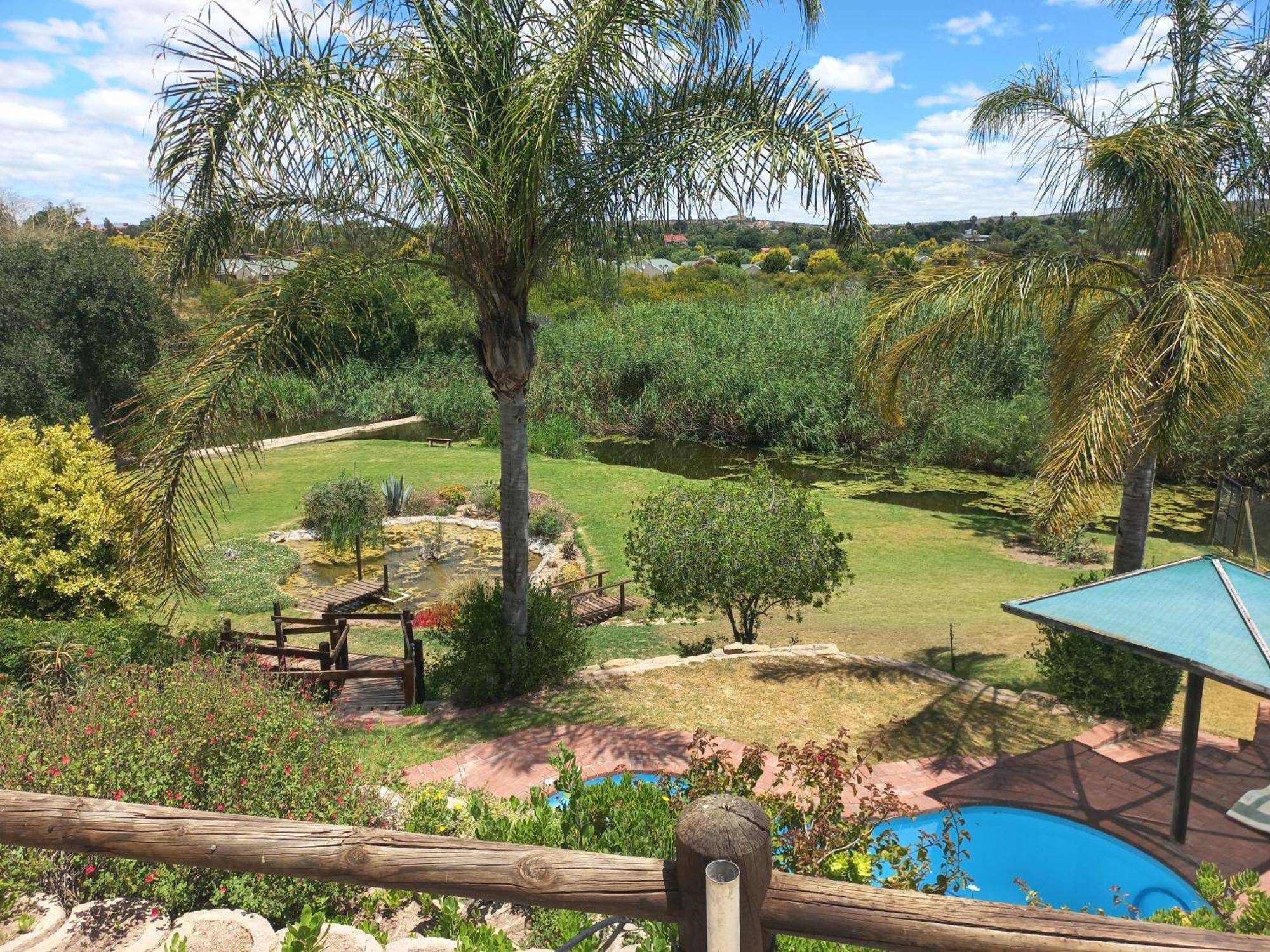 De Oude Yotclub Bed & Breakfast Oudtshoorn Exterior photo
